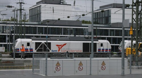 BR_249_bm_Bahndienste_Vectron_Dual_Mode_Karlsruhe_Hbf_Hauptbahnhof_20250905-1.jpg