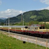 OBB_1020_BR_194_E_94_TEE_Rheingold_historischer_Sonderzug-Trans_Europ_Express_IC_Lok_Intercity_rot_beige_Bahngarfield_Christian