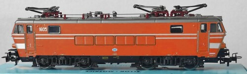SNCB_1605_Mehrsystemlok_Belgien_E-Lok_orange_Eurofima_Bahngarfield_Christian.jpg