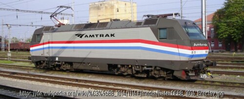 obb_1014_Amtrak_bahngarfield_Christian_E-Lok.jpg