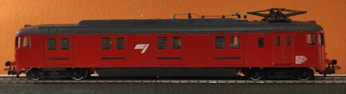 RBE_4-4_rot_Posttriebwagen_Gepacktriebwagen_SBB_BLS_Dikran1960_Dikran-3.jpg
