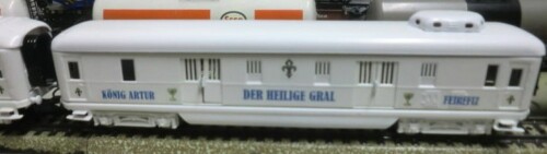 BR_03_weis_grau_Parsifal_Schurzenwagen_Sonderzug_roeby_Robert-c.jpg