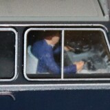 Marklin_Trix_V_200_002_blau_stahlblau_purpurrot_fur_F-Zug_blauer_Enzian_Prototyp_H0-aa-3