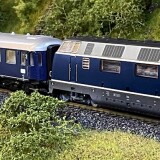 V_200_BR_220_DB_NS_Niederlandische_Staatsbahn_Plan_D_Waggon_blau_Dach_60_59_58566_88