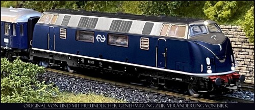 V_200_BR_220_DB_NS_Niederlandische_Staatsbahn_Plan_D_Waggon_blau_silber-5.jpg