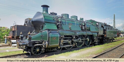 BR_18_478-2_S_3_6-Stromlinie_Fotoanstrich_grun_koniglich_bayrische_Staatsbahn_BW_NBordlingen_Museum-2.jpg