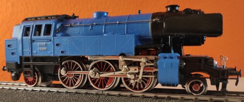 Tegernseebahn_TAG_7_8_1_C_1_Kuppler_Damplok_blau_Dikran1960_Dikran-3.jpg