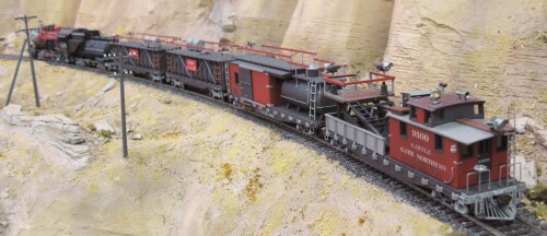 PFM_2-8-0_Feuerwehrzug_Katastrophenzug_H0_gauge_Bogie_Holz_Martin_fluhdesign-5.jpg
