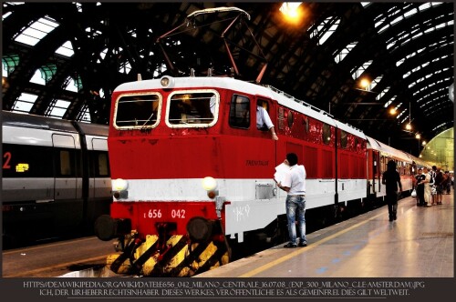 E_656_FS_DB_AG_Produktfarben_Orientrot_Milano_Ferrovie_dello_Stato.jpg