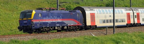 BR_193_Siemens_Vectron_Night_Jet_belgische_Staatsbahn_SNCB_blau_bahngarfield_Christian.jpg