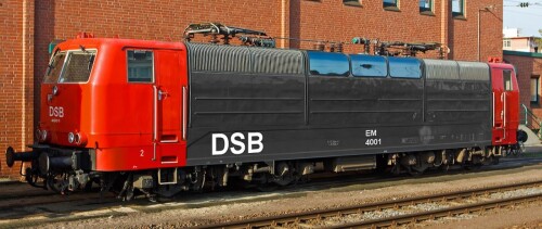 DSB_BR_181.2-DB_rot_schwarz_bahngarfield_Christian-a.jpg