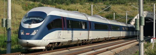DSB_ICE_TD_3_DB_blau_weis_bahngarfield_Christian-a.jpg