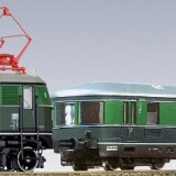 Berlin_Leipzig_Express_BR_118_DR_218_E_18_Henschel-Wegmann-Zug_grun