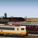 DR_250_BR_155_DR_Piko_Roco_orange_beige_Stadte_Schnell_Express_H0-1