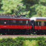 E_18_BR_118_DB_DRG_Pop_Art_Wagen_rot-1