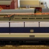 E_03_BR_103_750_Prototyp_DB_Pop_Art_blau_beige-1