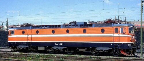 Lulea---Narvik_LKAB_Erzbahn_Dm_3_Rc-Type_Bo_Bo_Bo_SJ_Statens_Jarnvagar_schwedische_Staatsbahn_orange_bahngarfield_Christian---Kopie.jpg