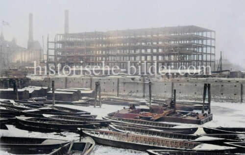 Hamburg_Hamburger_Speicherstadt_Bau_Speicherstadt_Sandtorkai_1887_1886-2.jpg