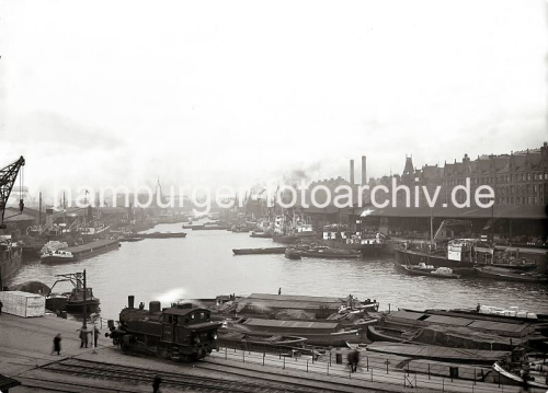 Hamburg_Hamburger_Speicherstadt_Hafen_bahn_1890_Sandtor-1a.png