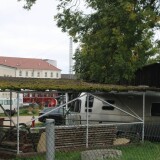 Airstreamer_Wohnwagen_poliertes_Alu_BW_Nordlingen_bayrisches_Eisenbahnmuseum-1