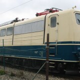 BR_151_Bayernbahn_Nordlingen_Bahnhof_bayrisches_Eisenbahnmuseum_ozeanblau_beige-2