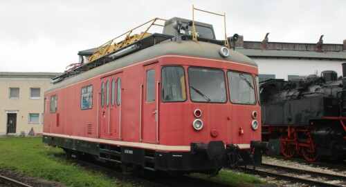 Turmtriebwagen_rot_Nordlingen_BW_bayrisches_Eisenbahnmuseum.jpg