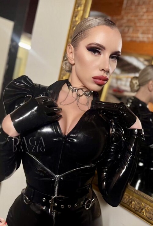 Latex-annarosenmuller.jpg