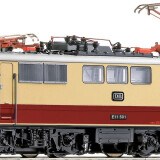 BR_111_TEE_E_11_TRI_rot_beige_Roco_H0_bahngarfield_Christian-3