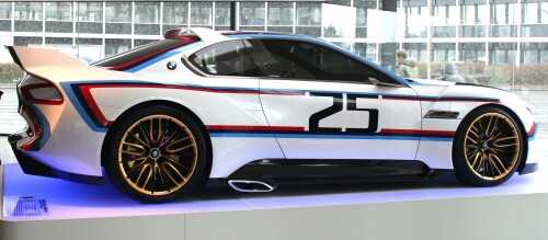 BMW_M_4_CSL_Bat_Mobil_Prototyp-4.jpg